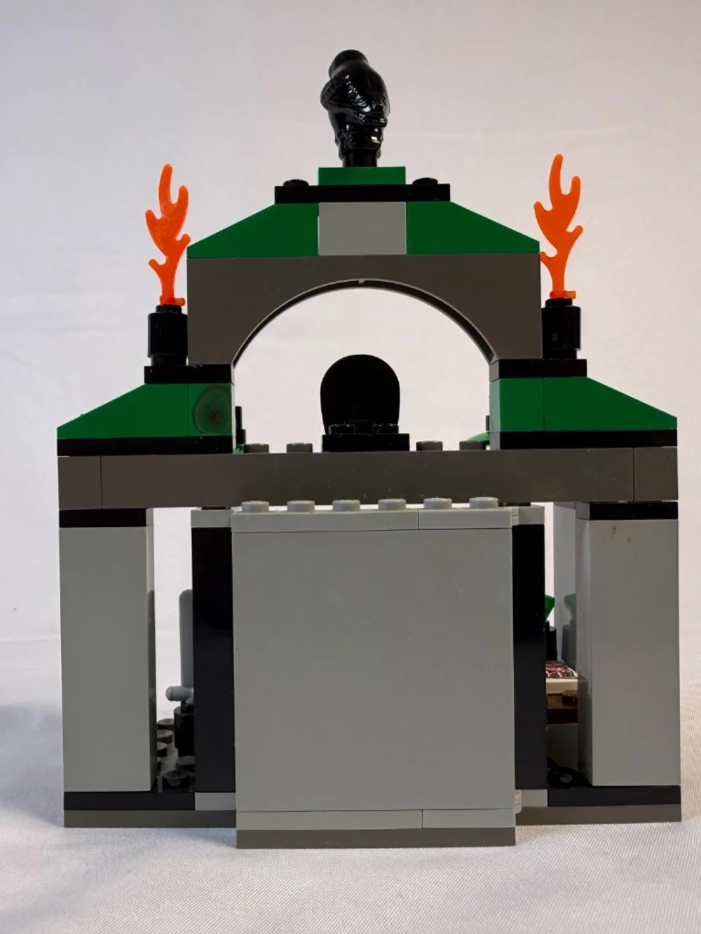 LEGO Harry Potter 4735 Slytherin 2002 Complete Retired Set